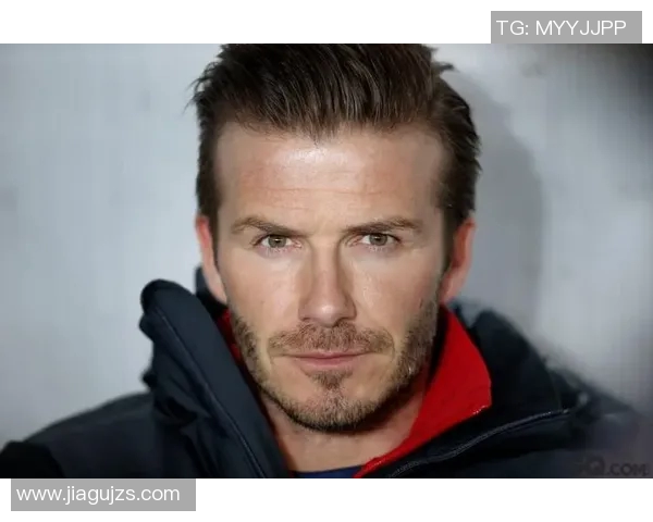 维多利亚足球明星的辉煌历程与传奇故事揭示了运动与时尚的完美结合