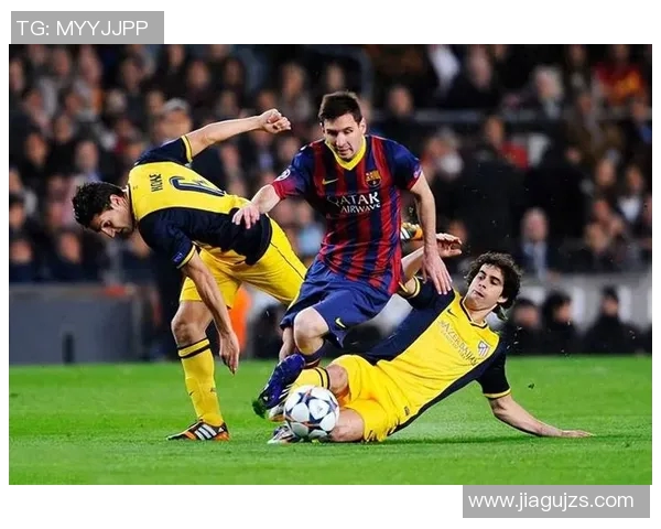 足球巨星化身老年人精彩演出引发热议展现运动员多才多艺的一面